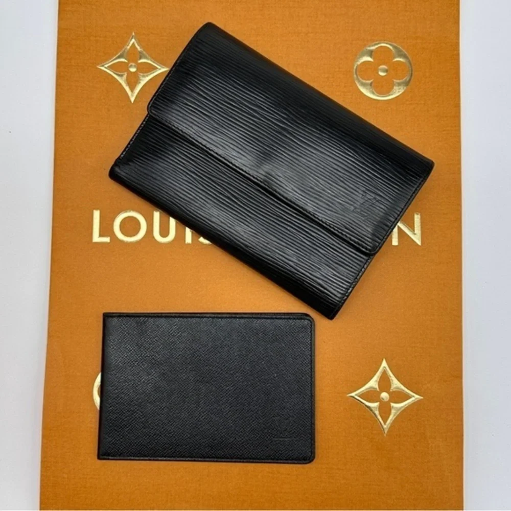 AUTHENTIC Louis Vuitton Epi leather trifold wallet/billfold. Black.